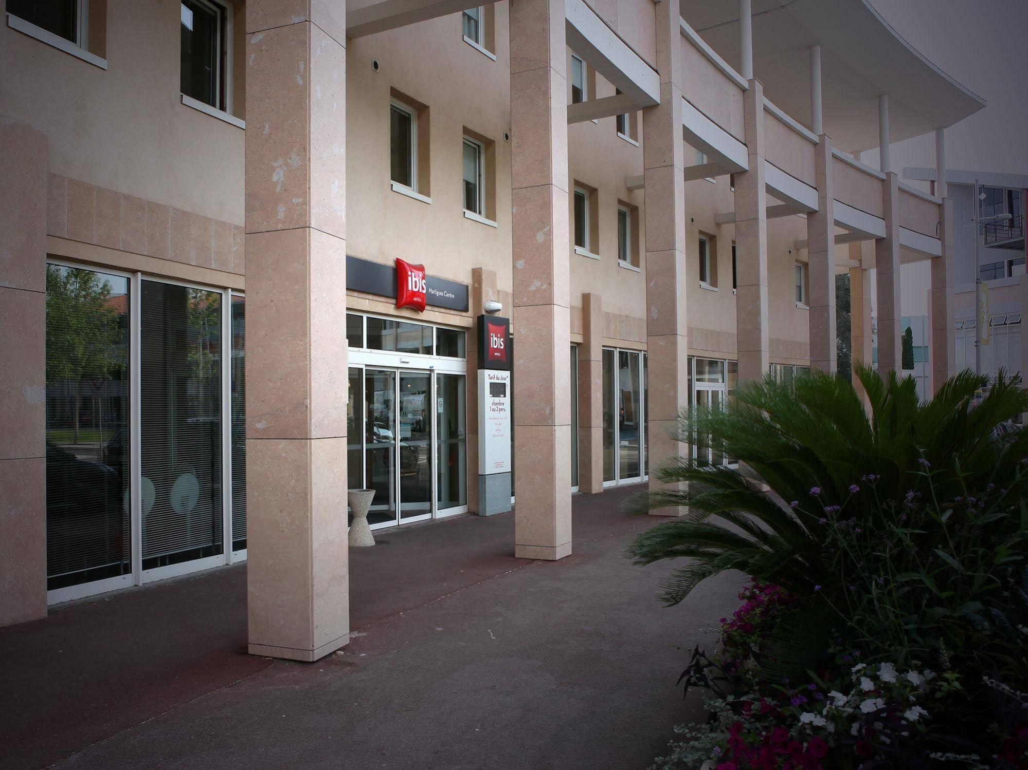 Отель Ibis Martigues Centre Экстерьер фото